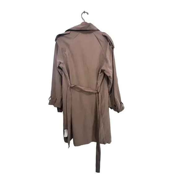 Love Tree Women's Tan Long Sleeve Double Breasted Trench Coat Size Medium - Picture 8 of 9